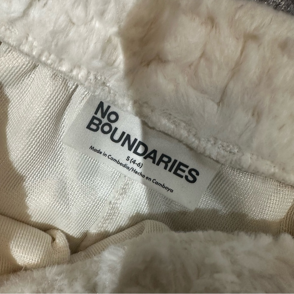 No Boundaries Soft Cream Fleece Coord Womens size 4-6 - Picture 5 of 6